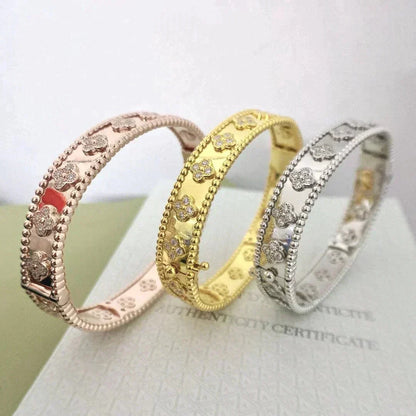 [sparkle Jewelry ]CLOVER BRACELET 8MM DIAMONDS