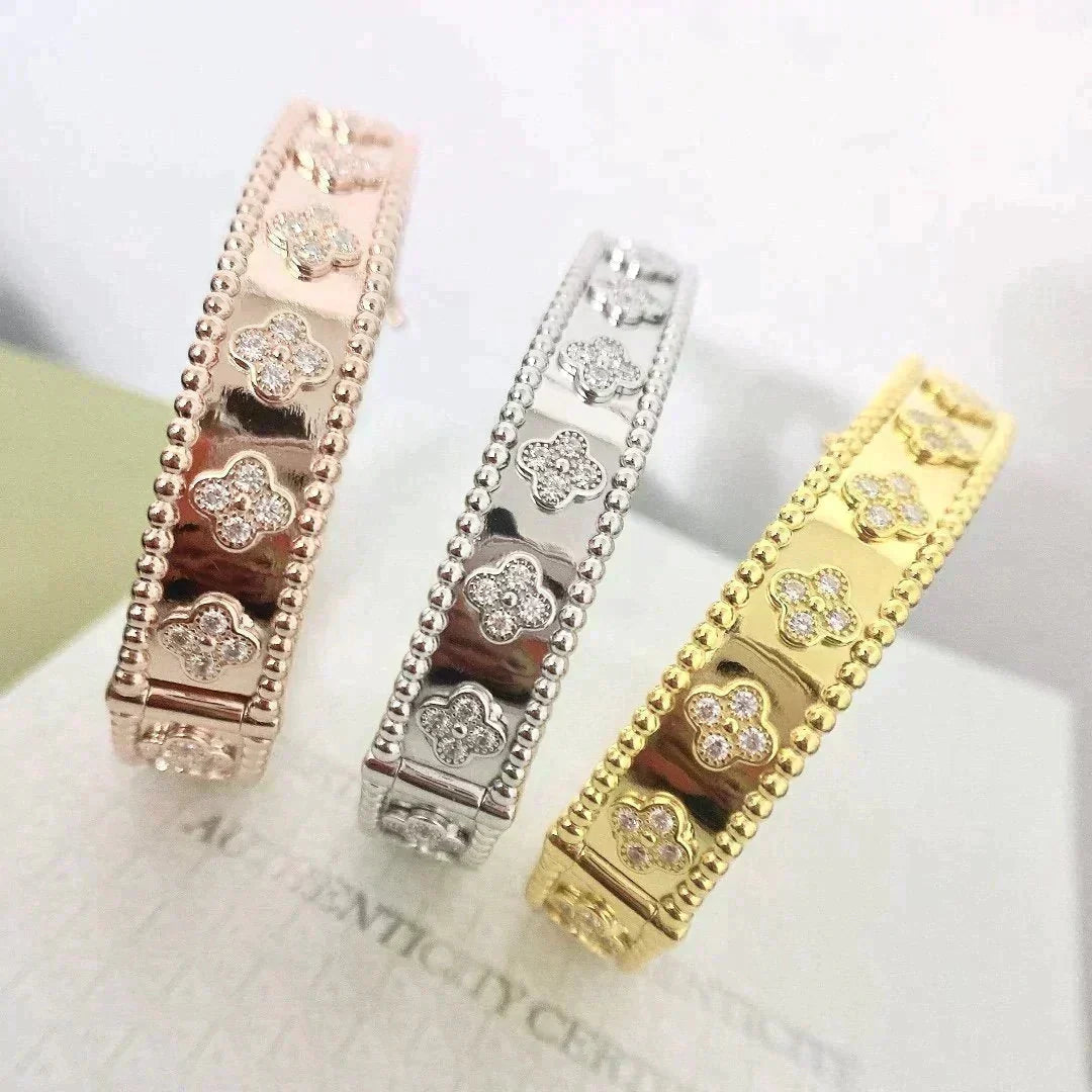 [sparkle Jewelry ]CLOVER BRACELET 8MM DIAMONDS