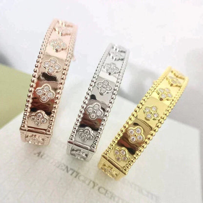 [sparkle Jewelry ]CLOVER BRACELET 8MM DIAMONDS