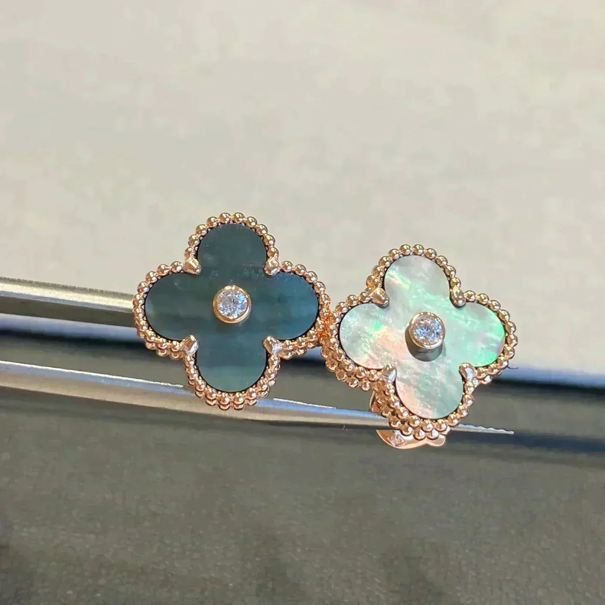 [sparkle Jewelry ]CLOVER MEDIUM 1 MOTIFS GRAY MOP  DIAMOND EARRINGS