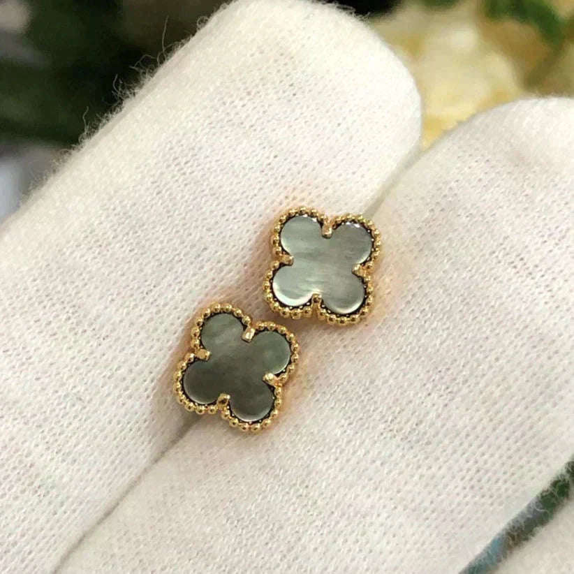 [sparkle Jewelry ]CLOVER MINI 9.5MM GRAY MOP EARRINGS