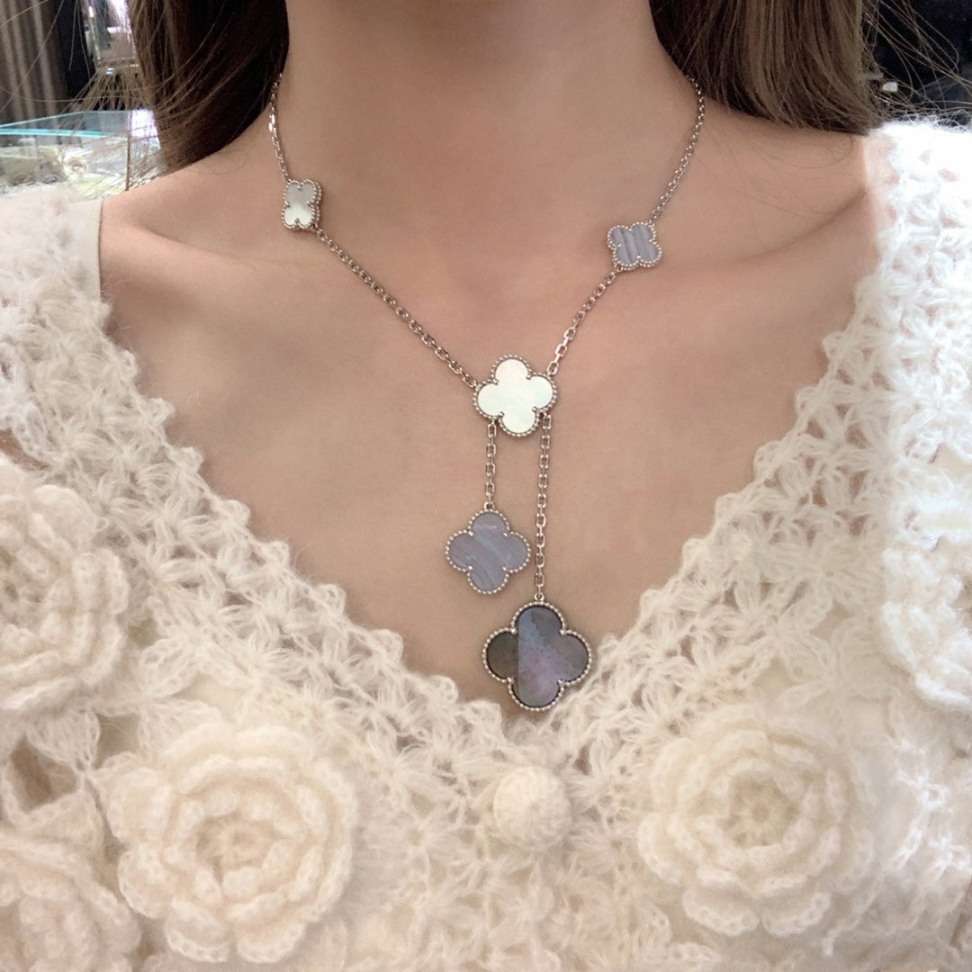 [sparkle Jewelry ]CLOVER MOP CHALCEDONY NECKLACE SILVER 6 MOTIF