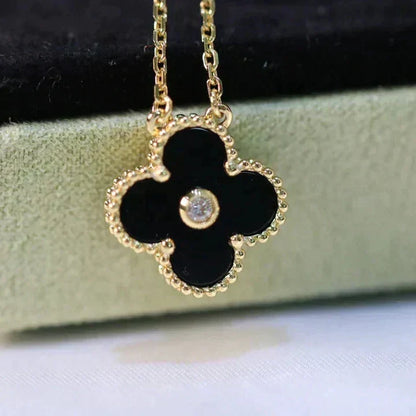 [sparkle Jewelry ]CLOVER 15MM DIAMOND ONYX NECKLACE