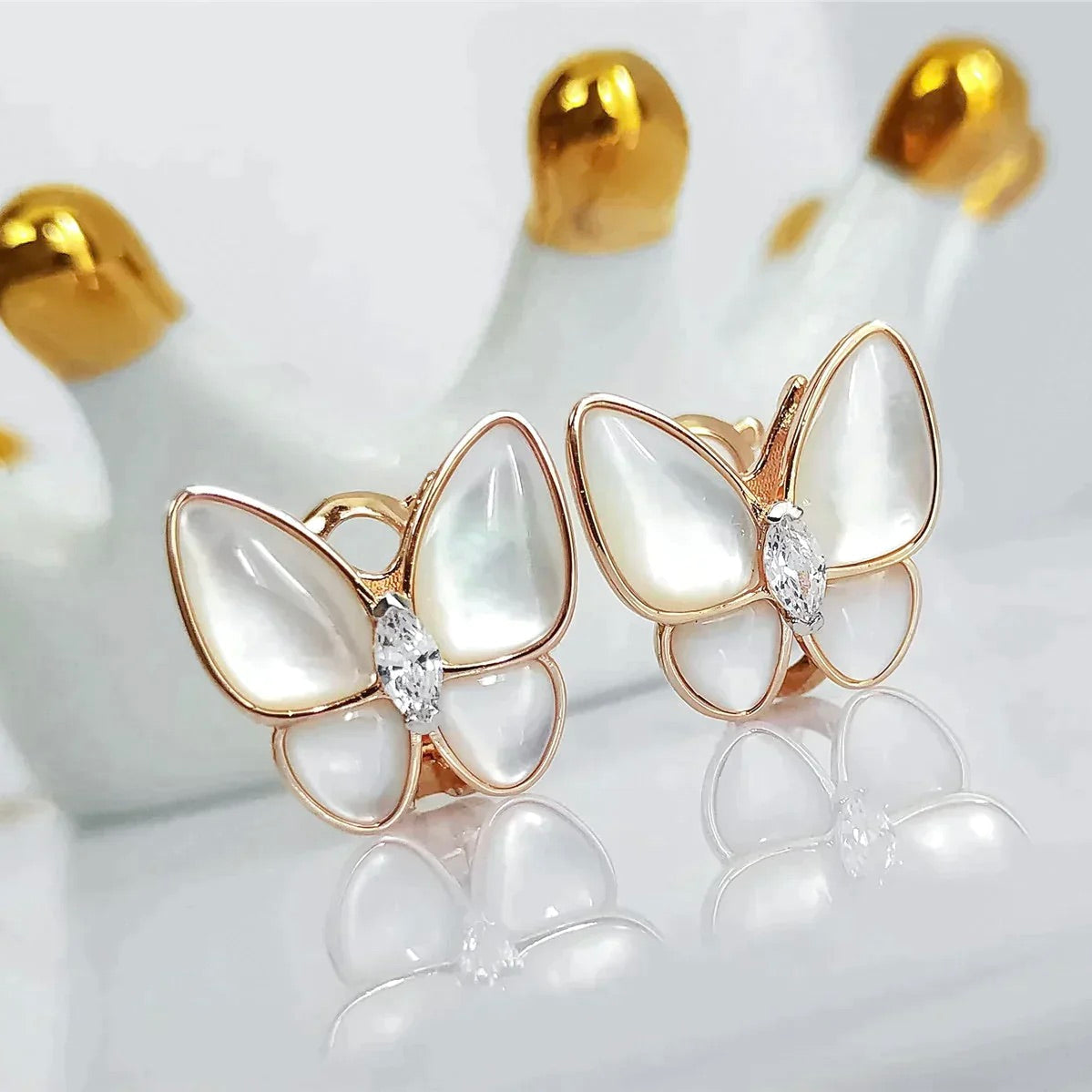 [sparkle Jewelry ]BUTTERFLY MOP DIAMOND EARRINGS
