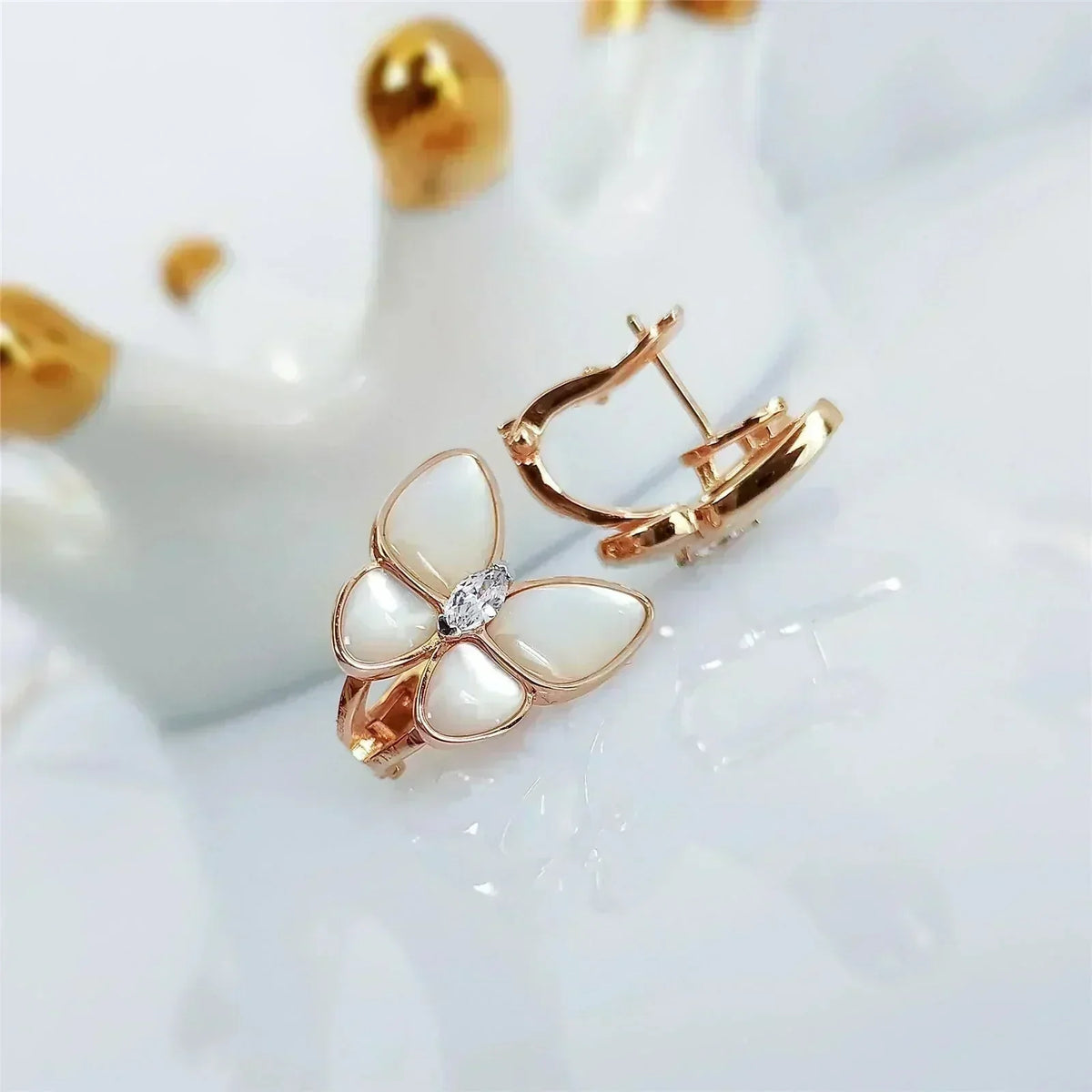 [sparkle Jewelry ]BUTTERFLY MOP DIAMOND EARRINGS