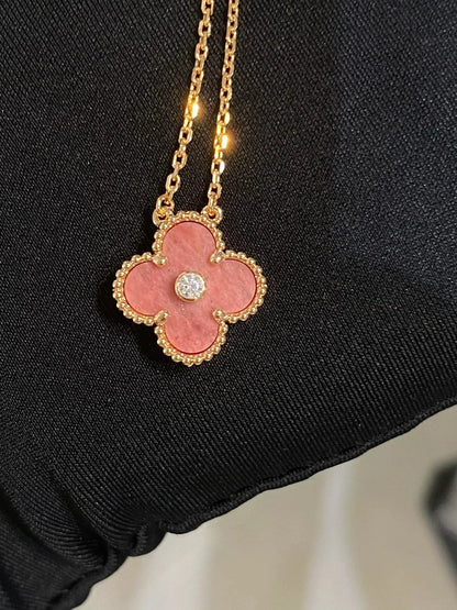 [sparkle Jewelry ]CLOVER 15MM DIAMOND RHODONITE NECKLACE
