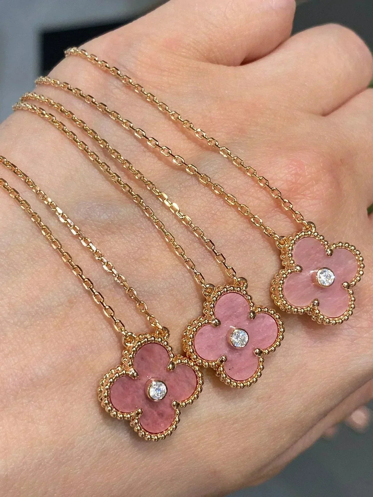 [sparkle Jewelry ]CLOVER 15MM DIAMOND RHODONITE NECKLACE