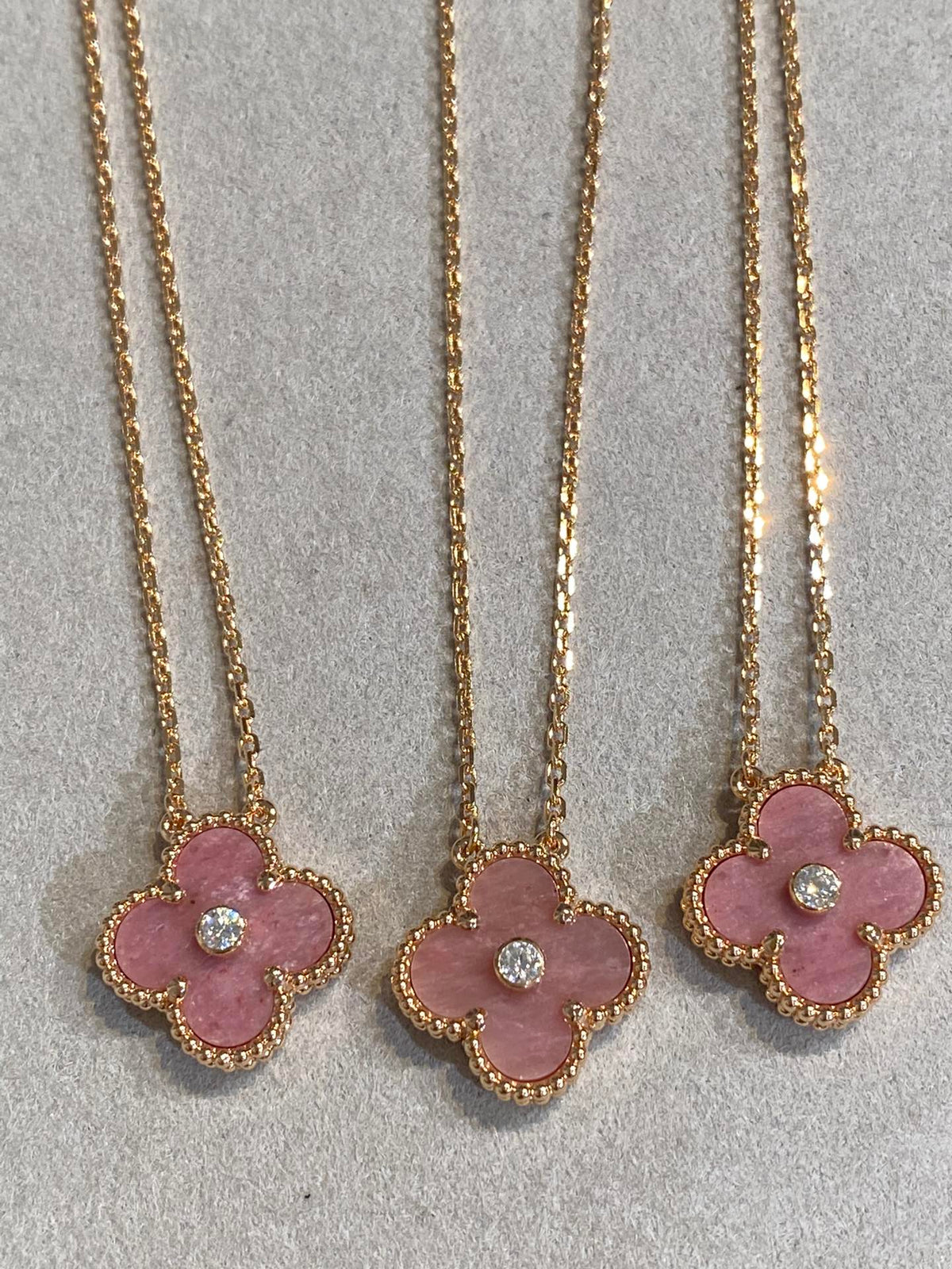[sparkle Jewelry ]CLOVER 15MM DIAMOND RHODONITE NECKLACE