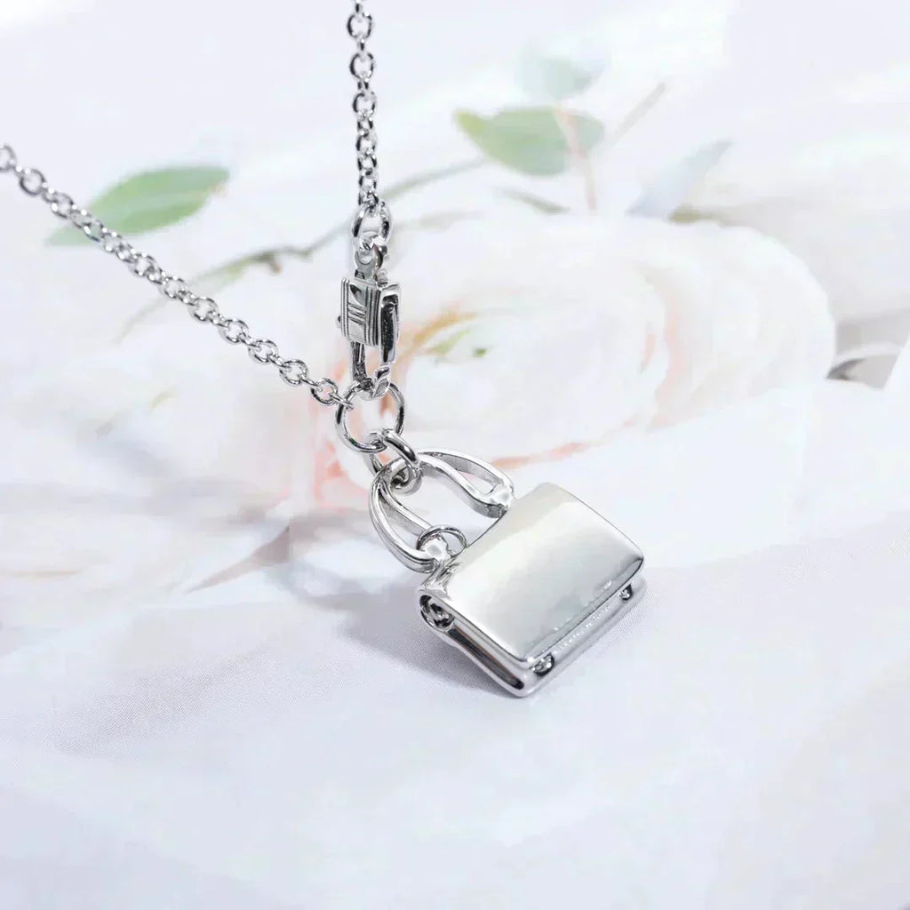 [sparkle Jewelry ]AMULETTE PEDANT SILVER NECKLACE