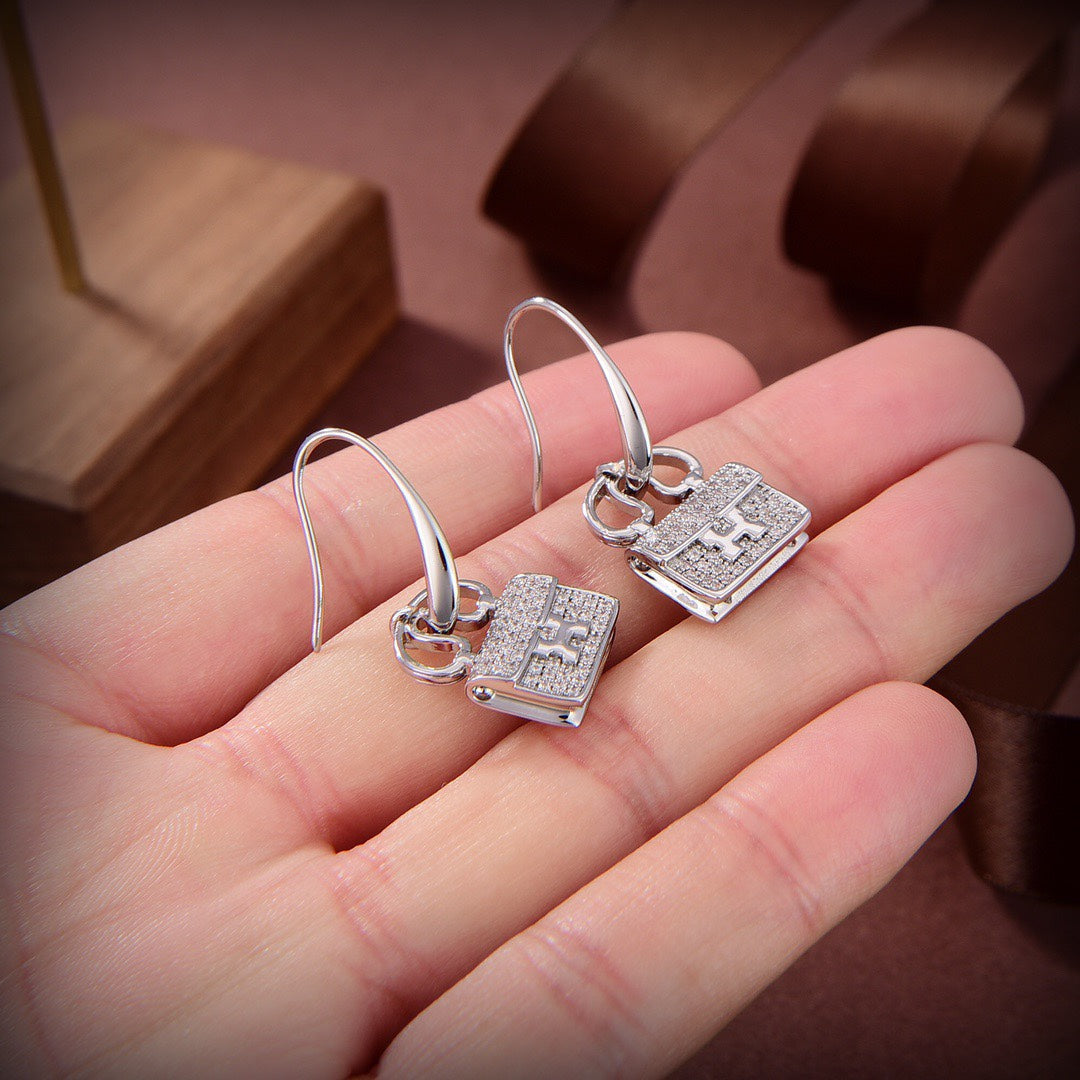 [Sparkle]KELLY DIAMOND EARRINGS
