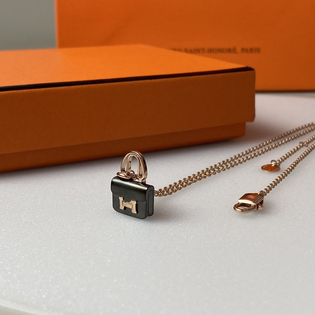 [sparkle Jewelry ]CONSTANCE BLACK PEDANT PINK GOLD NECKLACE