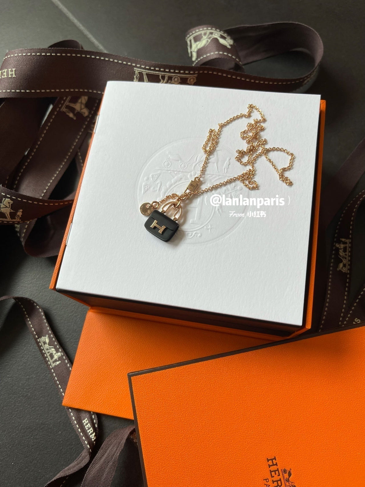 [sparkle Jewelry ]CONSTANCE BLACK PEDANT PINK GOLD NECKLACE