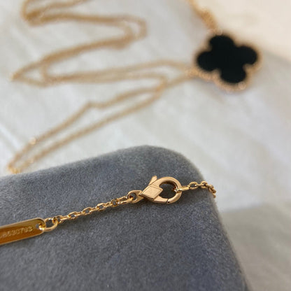 [sparkle Jewelry ]CLOVER 25MM NECKLACE GOLD ONYX