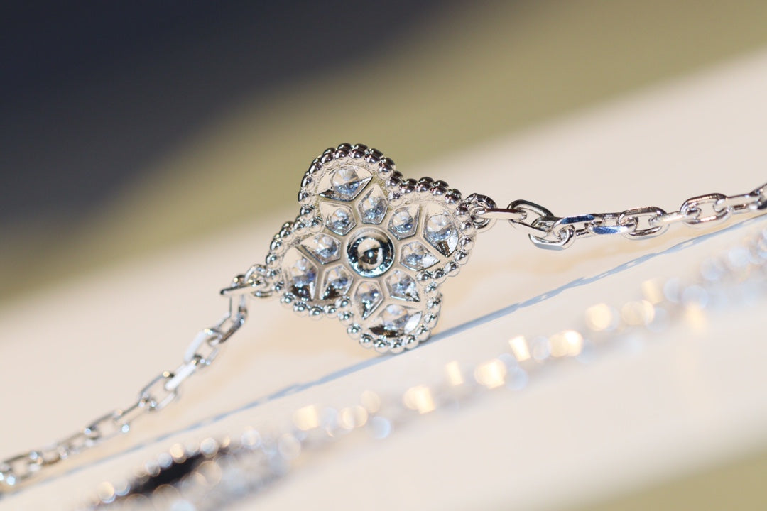[sparkle Jewelry ]CLOVER 20 MOTIFS ONYX DIAMOND SILVER