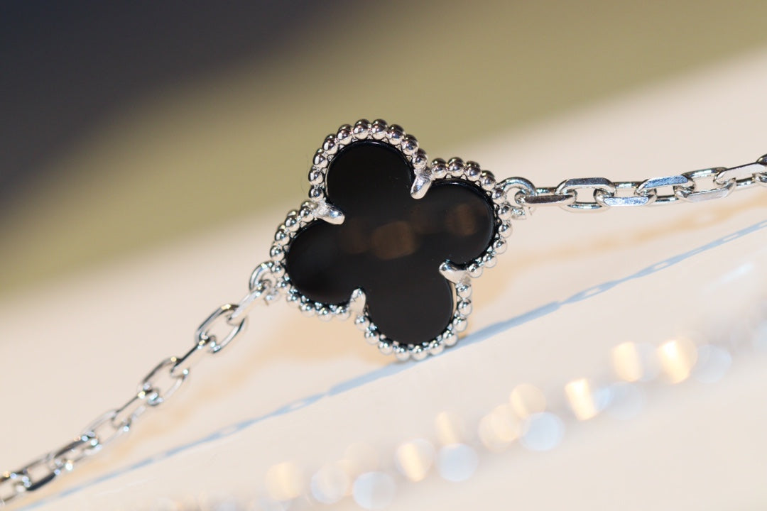 [sparkle Jewelry ]CLOVER 20 MOTIFS ONYX DIAMOND SILVER