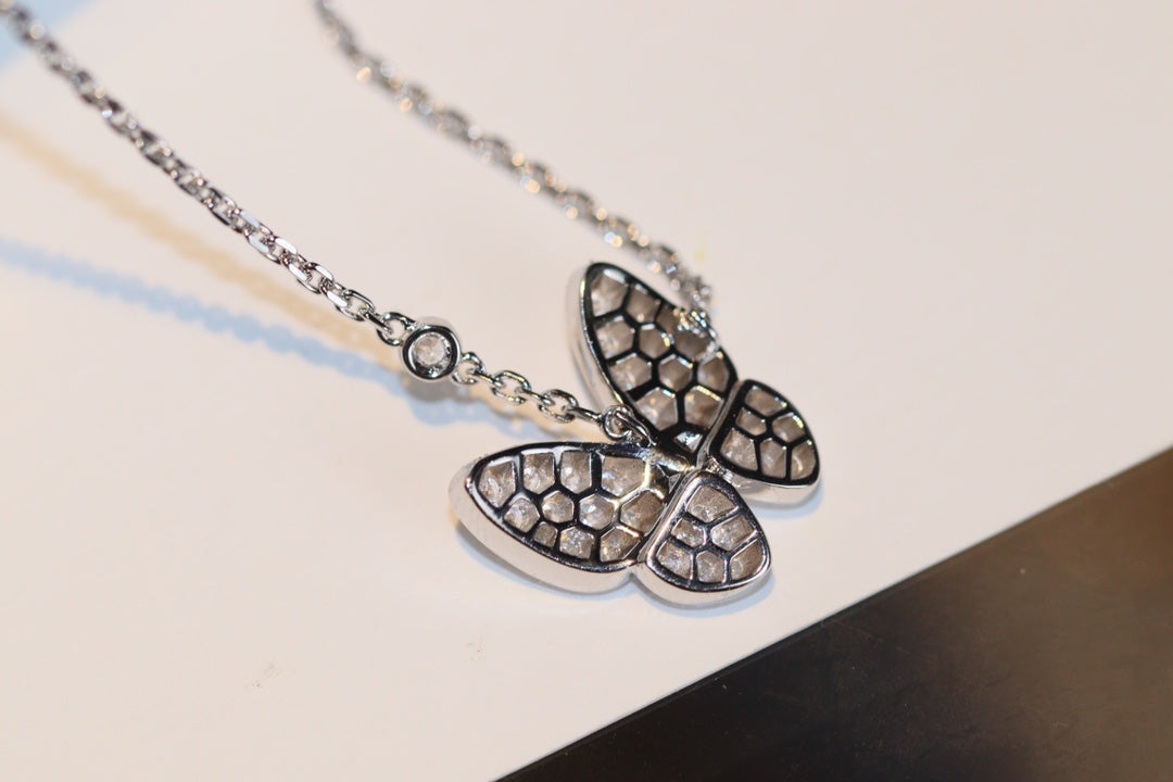 [sparkle Jewelry ]BUTTERFLY DIAMOND NECKLACE