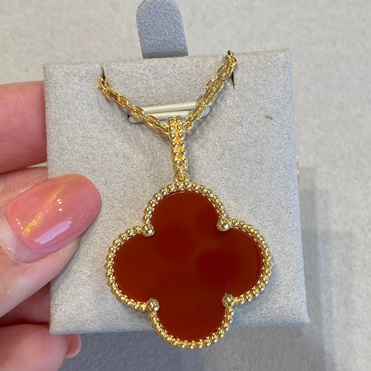 [sparkle Jewelry ]CLOVER 25MM NECKLACE GOLD CARNELIAN
