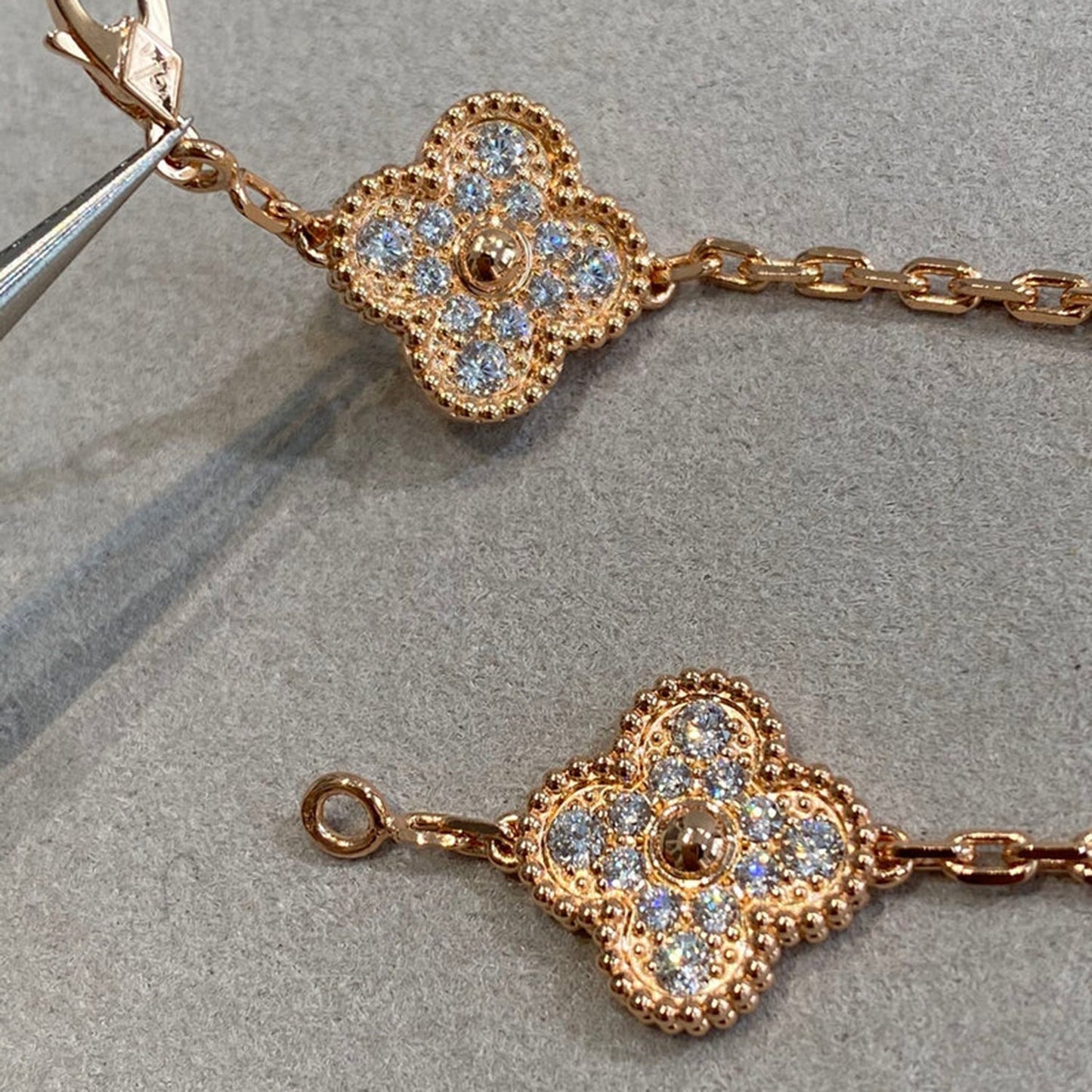 [Sparkle]Armband LUCKY CLOVER 5 Motive – VOLLSTÄNDIG MIT DIAMANTEN BESETZT