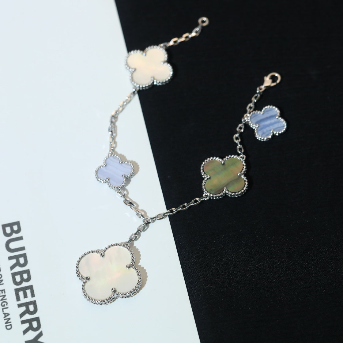 [sparkle Jewelry ]CLOVER BRACELET 5 MOTIFS MOP CHALCEDONY SILVER