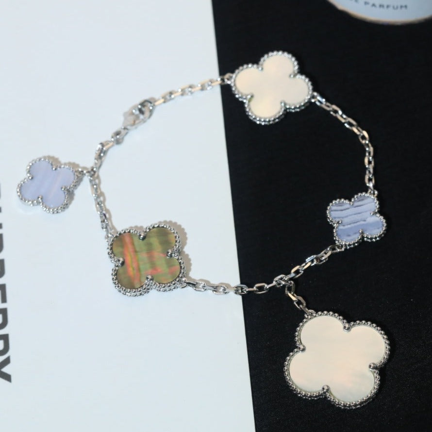 [sparkle Jewelry ]CLOVER BRACELET 5 MOTIFS MOP CHALCEDONY SILVER