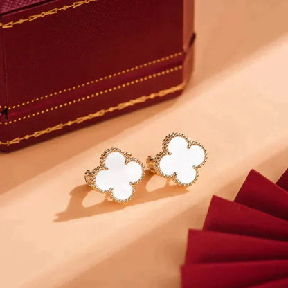 [sparkle Jewelry ]CLOVER MEDIUM 1 MOTIFS  WHITE MOP STUD EARRINGS