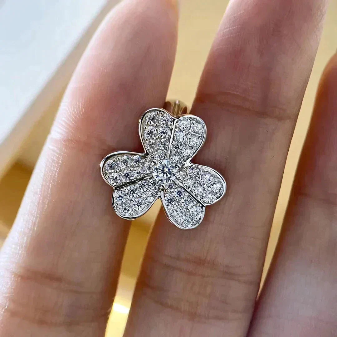 [sparkle Jewelry ]CLOVER COMOS DIAMOND EARRINGS SILVER