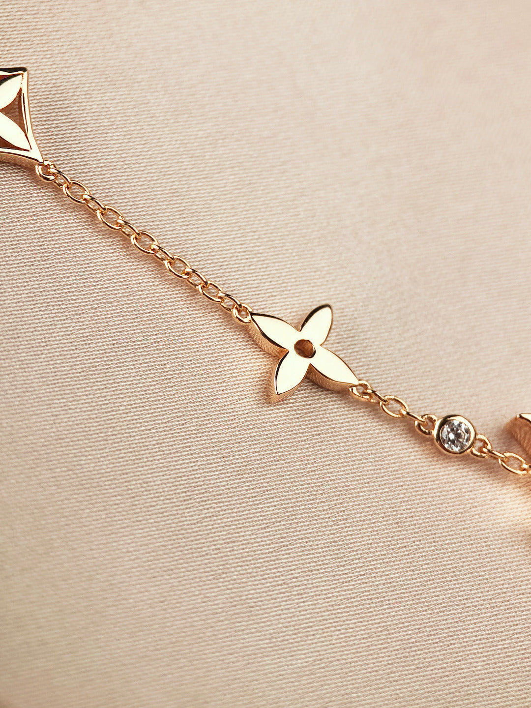 [sparkle Jewelry ]STAR AND SUN 7 MOTIFS GOLD BRACELET