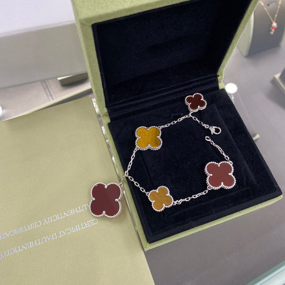 [sparkle Jewelry ]CLOVER 5 MOTIFS SIVLER CARNELIAN TIGER EYE BRACELET