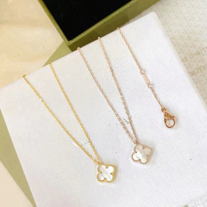 [sparkle Jewelry ]CLOVER MINI 9.5MM WHITE MOTHER-OF-PEARL NECKLACE
