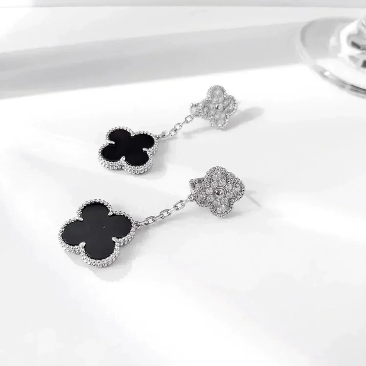 [sparkle Jewelry ]CLOVER 2 MOTIFS  DIAMOND ONYX EARRINGS SILVER