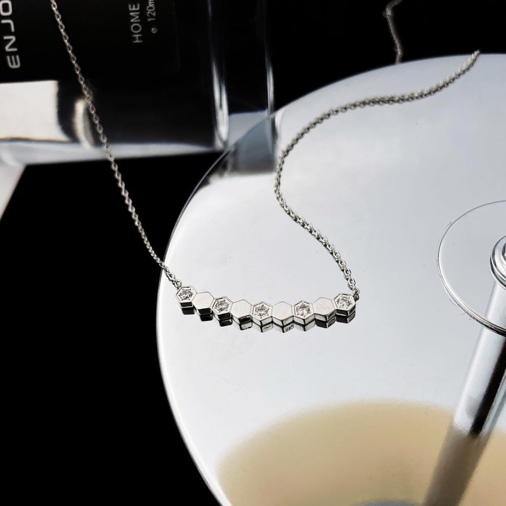 [sparkle Jewelry ]BEE MY LOVE DIAMOND NECKLACE
