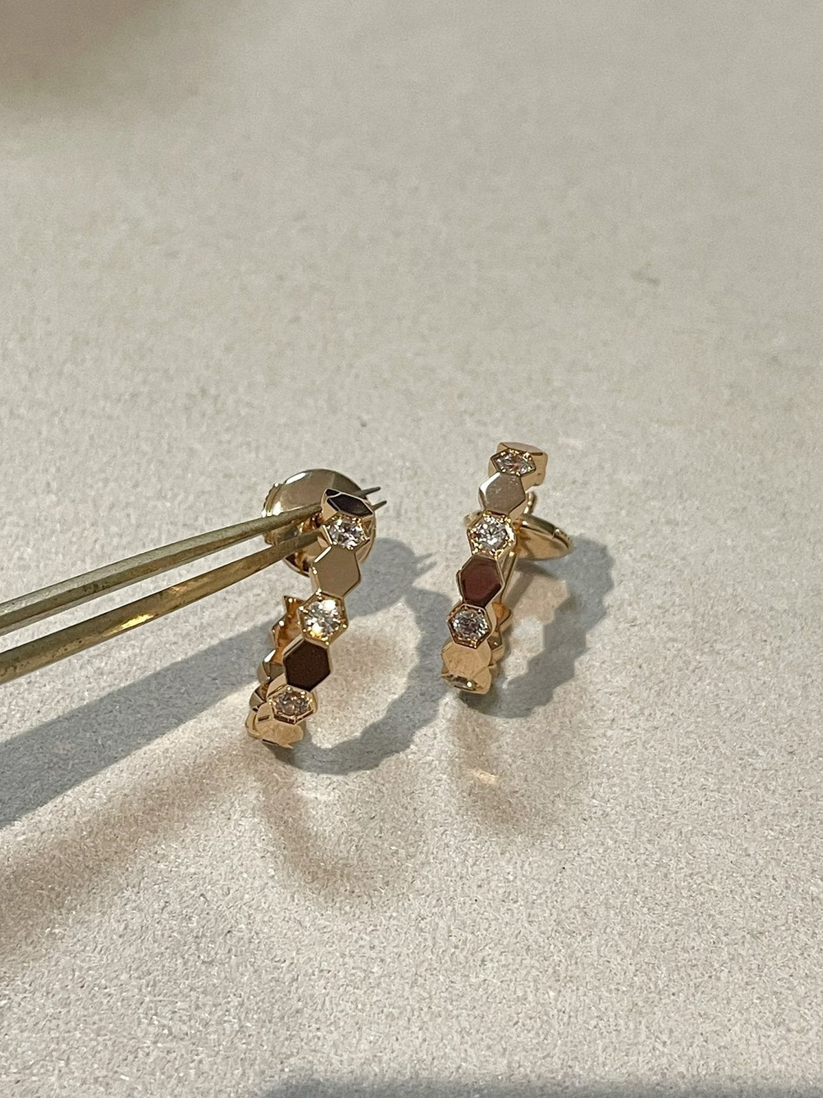 [sparkle Jewelry ]Hollow Design Four-Leaf Clover Flower Shape Earrings