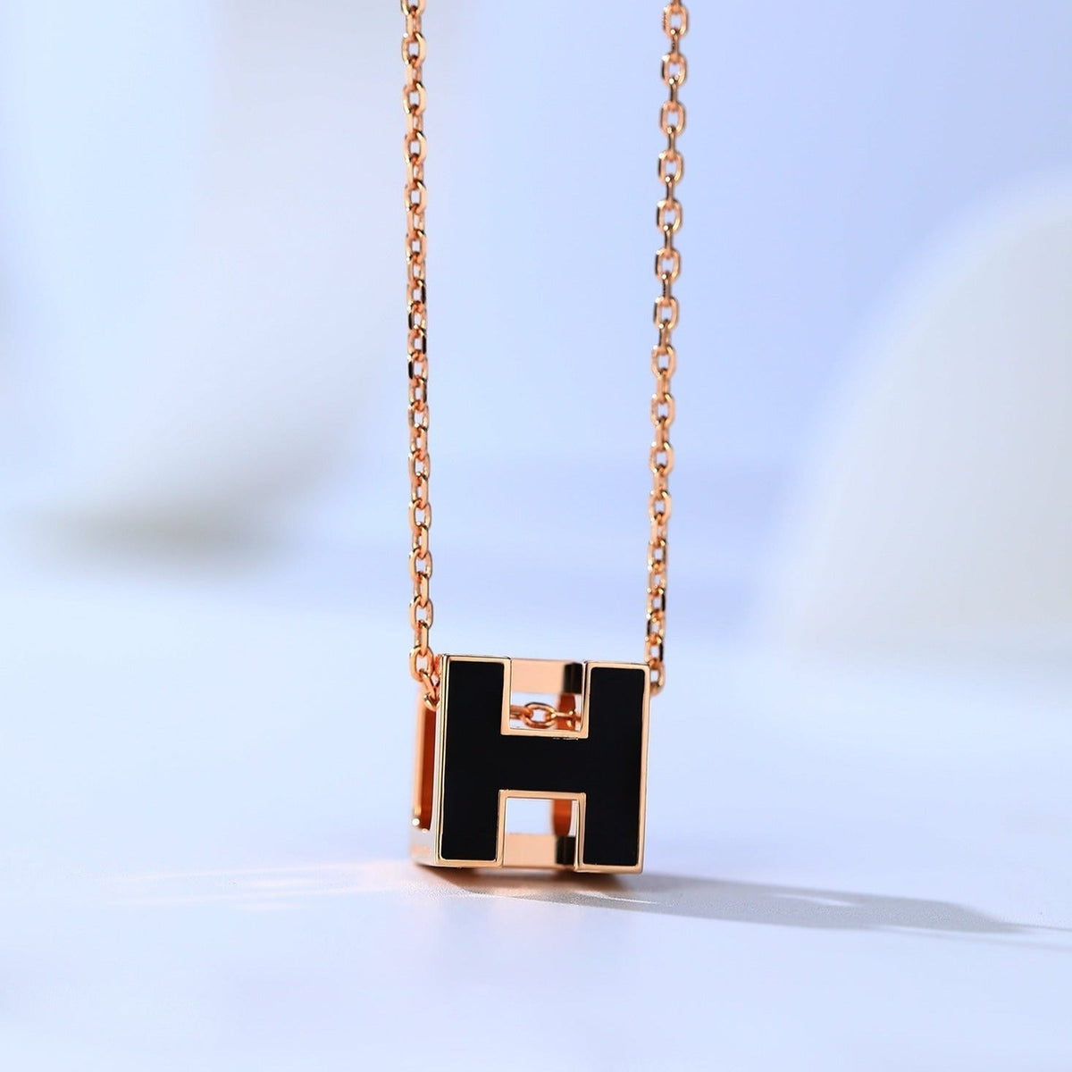 [sparkle Jewelry ]H CAGE PINK GOLD NECKLACE