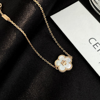 [sparkle Jewelry ]LUCKY SPRING ROSE GOLD MOP BRACELET