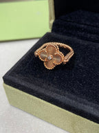 [sparkle Jewelry ]CLOVER RIVERSIBLE PINK GOLD RING