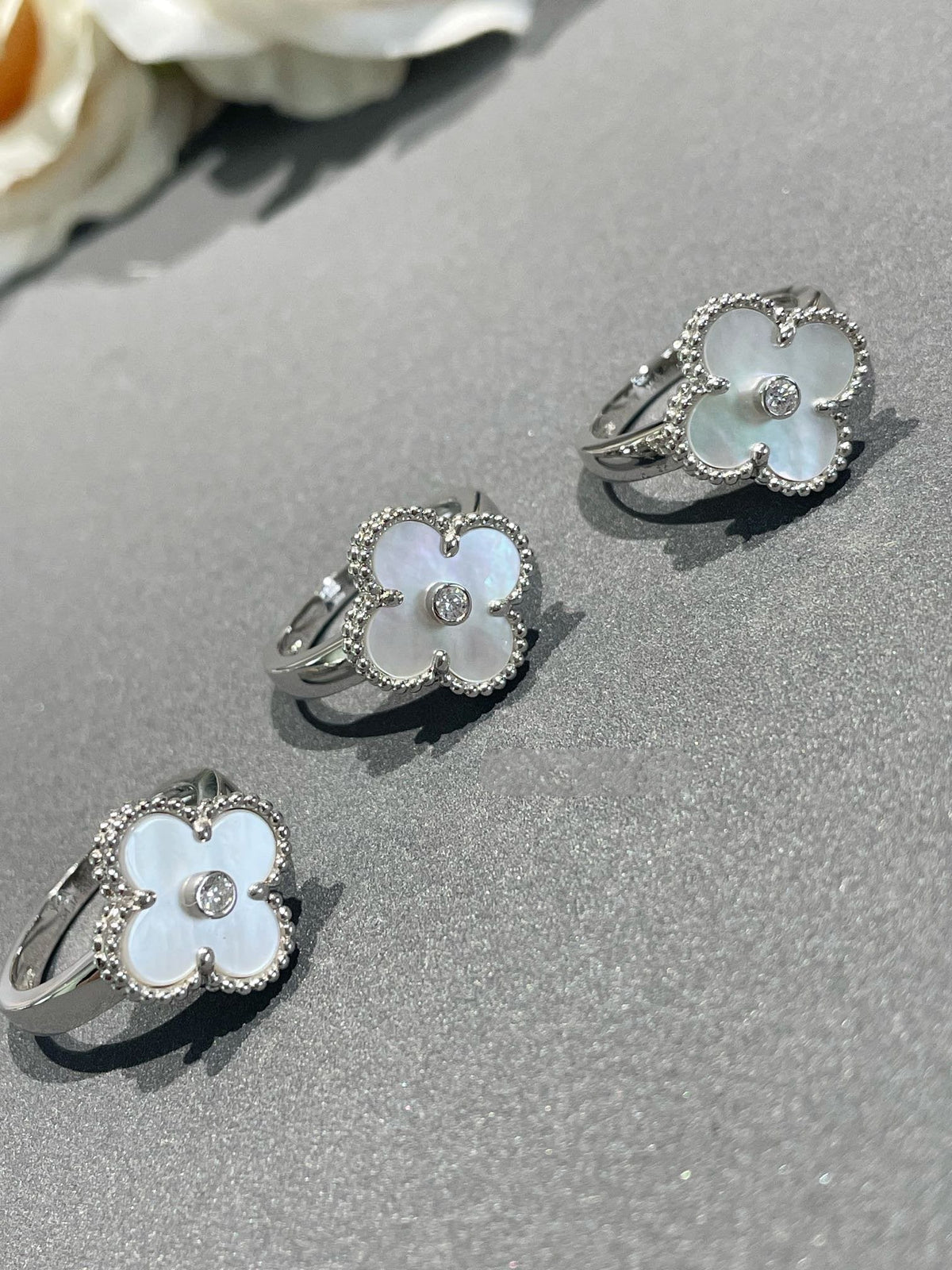 [sparkle Jewelry ]CLOVER SILVER MOP DIAMOND RING