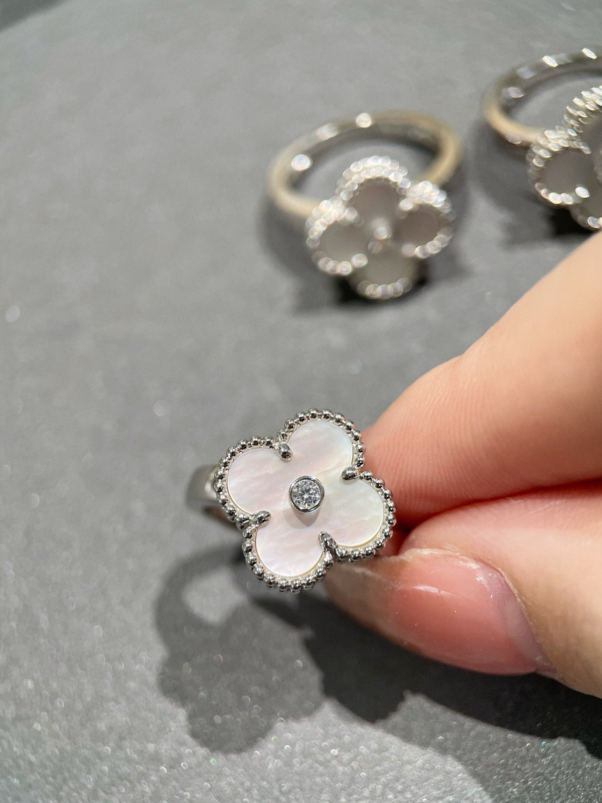 [sparkle Jewelry ]CLOVER SILVER MOP DIAMOND RING