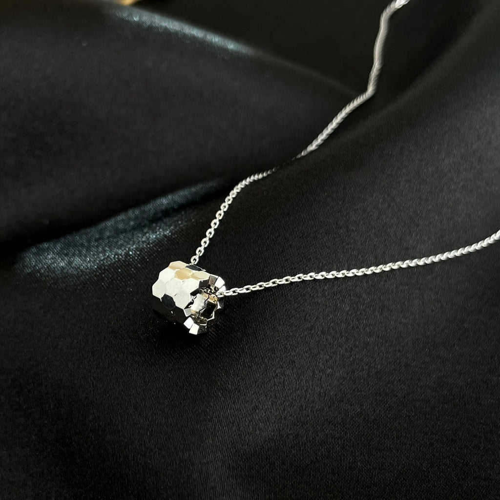 [sparkle Jewelry ]BEE MINI NECKLACE
