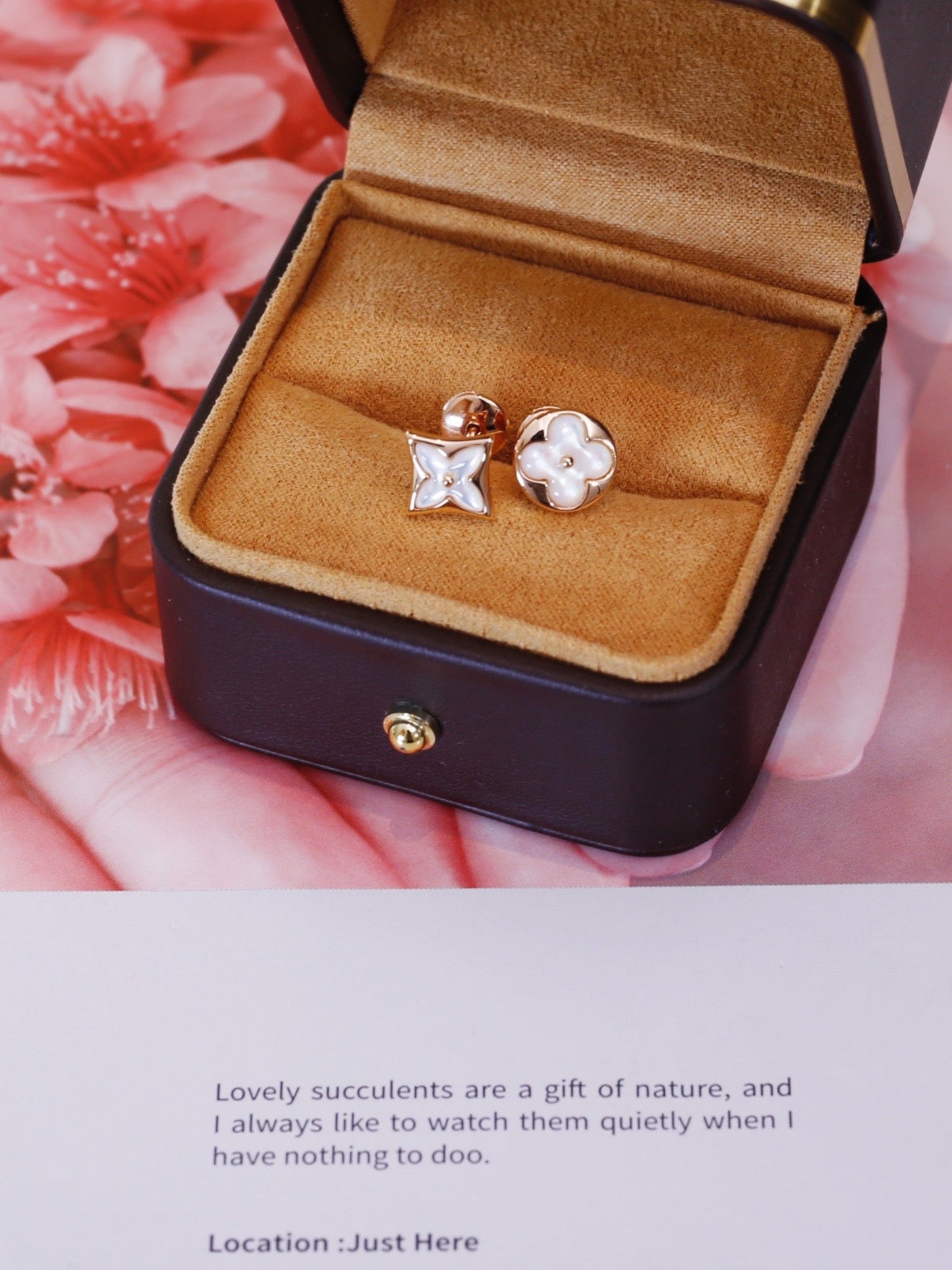 [Sparkle]STAR AND SUN ROSE GOLD MOP STUD EARRINGS