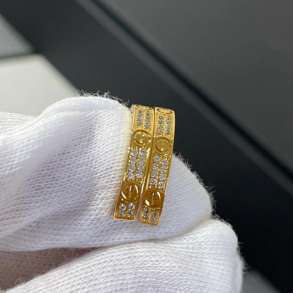 [sparkle Jewelery]LOVE EARRINGS 3.6MM DIAMOND PAVED