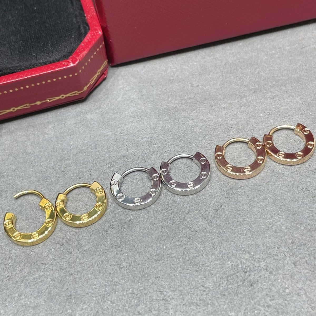 [sparkle Jewelery]LOVE MINI EARRINGS