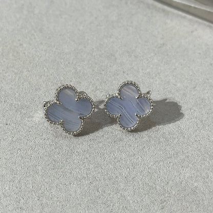 [sparkle Jewelry ]CLOVER CHALCEDONY SILVER STUD EARRINGS