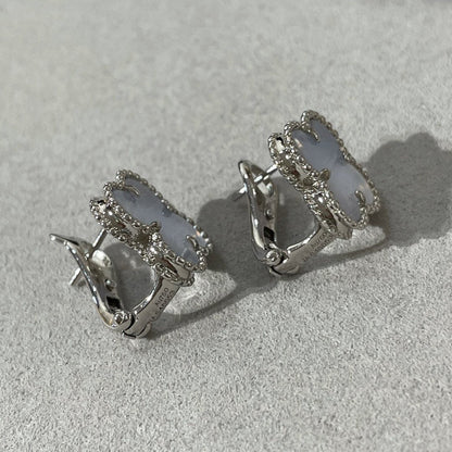 [sparkle Jewelry ]CLOVER CHALCEDONY SILVER STUD EARRINGS