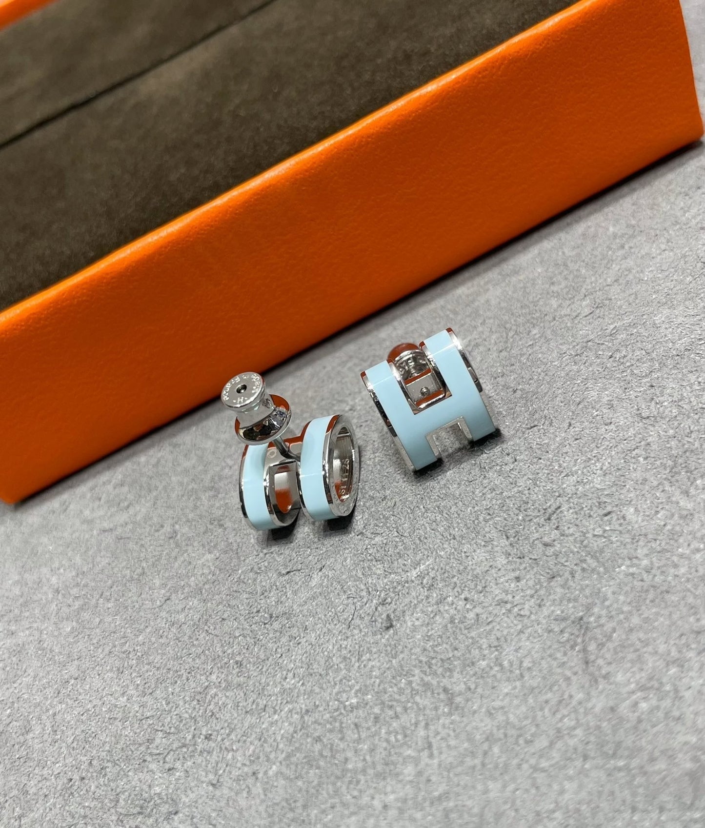 [Sparkle]POP H HELLBLAUE OHRSTECKER