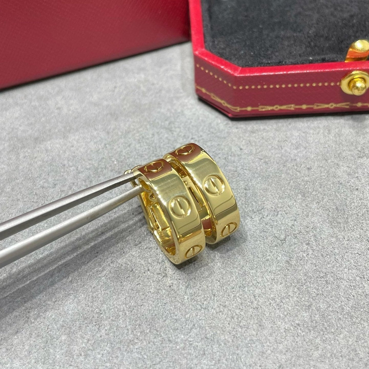 [sparkle Jewelery]LOVE 5.5MM EARRINGS