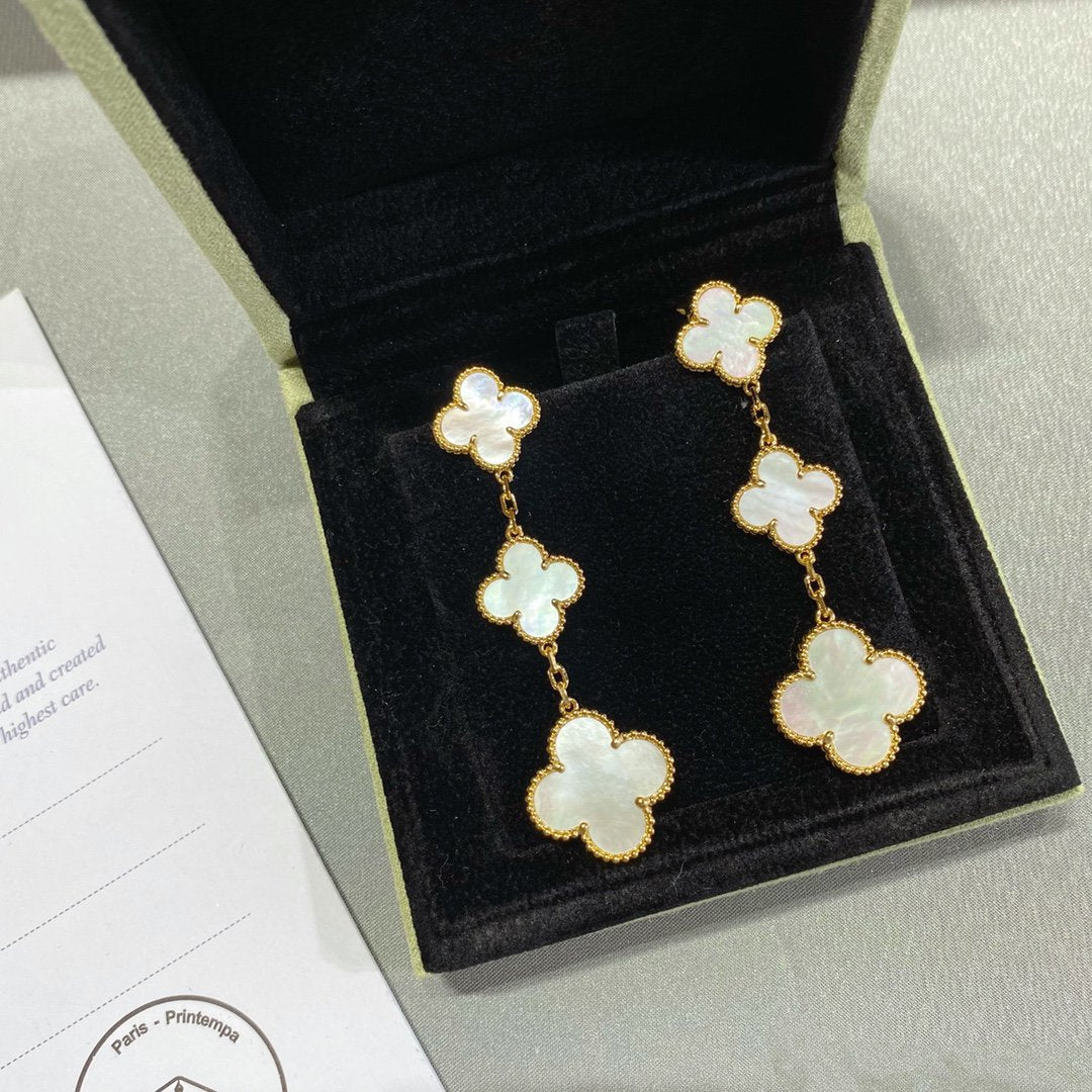 [sparkle Jewelry ]CLOVER MOP 3 MOTIFS GOLD EARRINGS