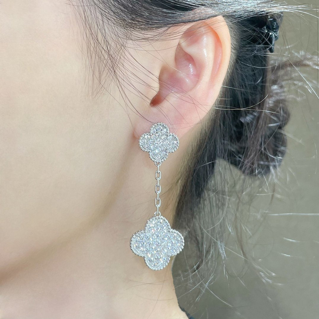 [sparkle Jewelry ]CLOVER 2 MOTIFS DIAMOND PAVED SILVER EARRINGS