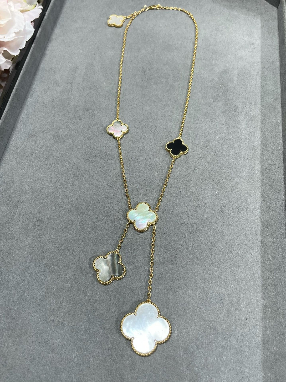 [sparkle Jewelry ]CLOVER 6 MOTIF MOP ONYX GOLD NECKLACE