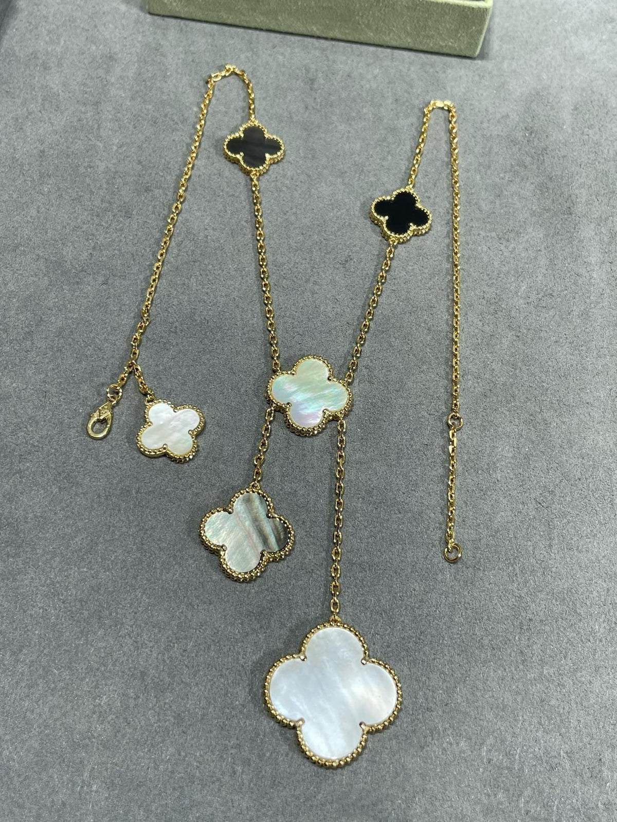 [sparkle Jewelry ]CLOVER 6 MOTIF MOP ONYX GOLD NECKLACE