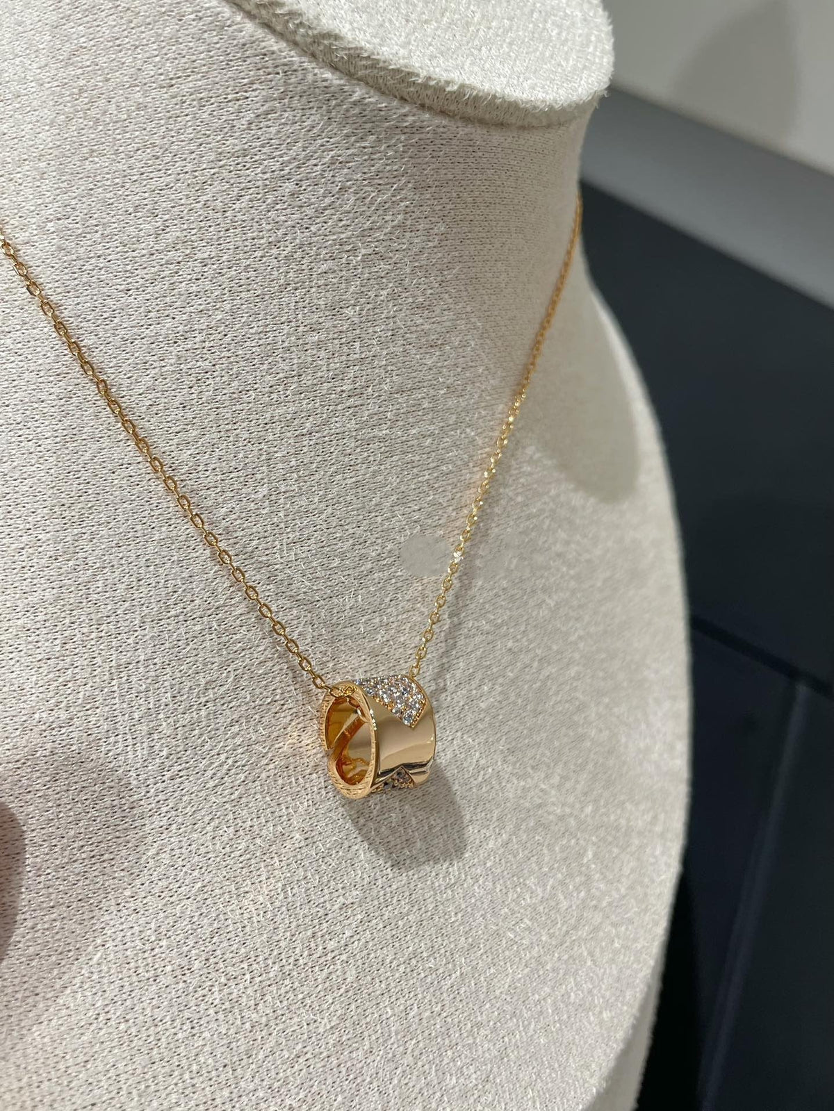 [sparkle Jewelry ]LIENS EVIDENCE DIAMOND PAVED NECKLACE